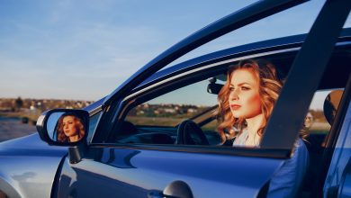 أهم الضروريات عند قيادة المرأة للسيارة