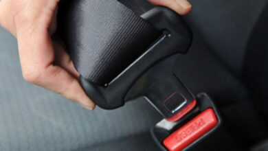 حزام الامان في السيارة