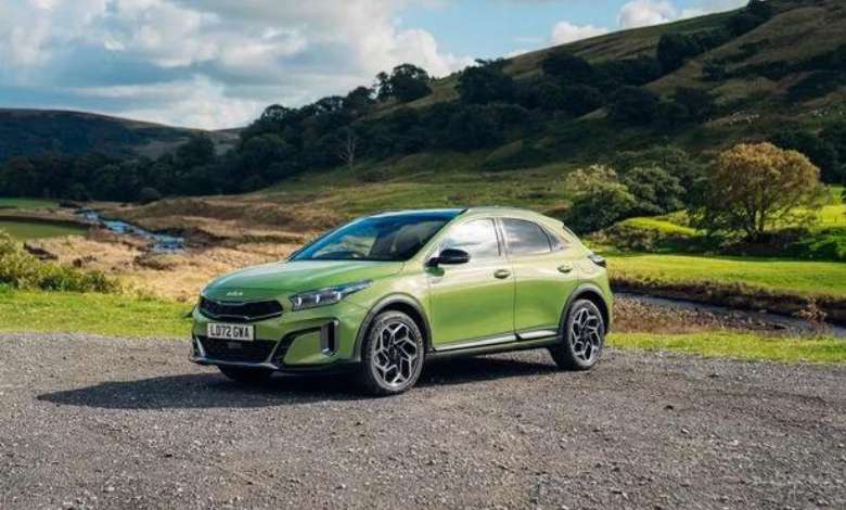 سيارة كيا نسائية