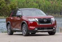 علامة سيارة نيسان