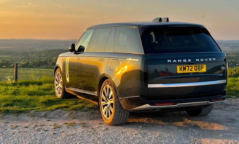 سيارة الرنج روفر من الداخل